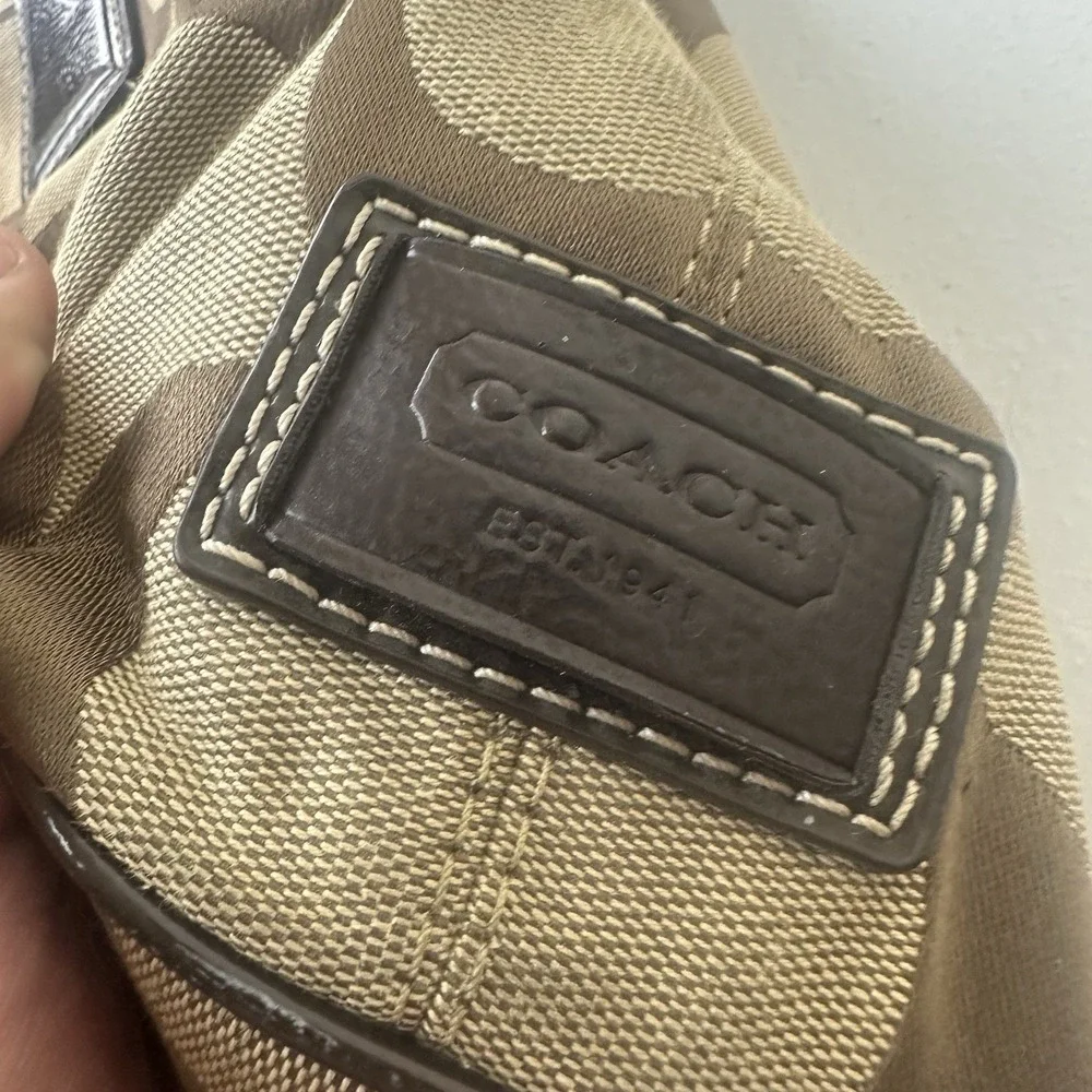 Coach F17424 Signature Stripe Framed Carryall Tote Bag In Tan & Brown Leather